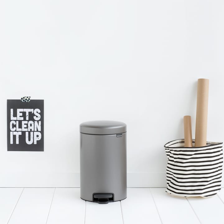 New Icon Treteimer 12 Liter, Platinum (grau) Brabantia