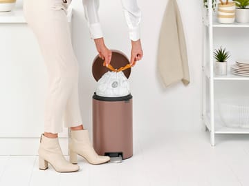 New Icon Treteimer 12 Liter - Satin Taupe - Brabantia