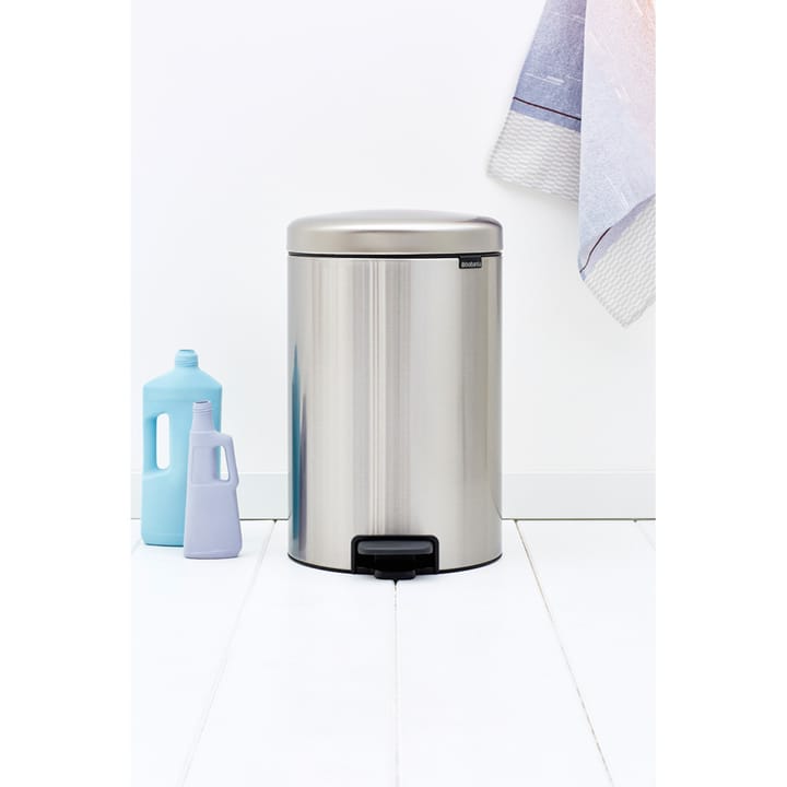 New Icon Treteimer 20 Liter, Matt steel fingerprint proof Brabantia