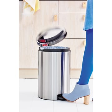 New Icon Treteimer 20 Liter - Matt steel fingerprint proof - Brabantia