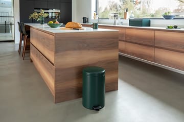 New Icon Treteimer 20 Liter - Pine green - Brabantia