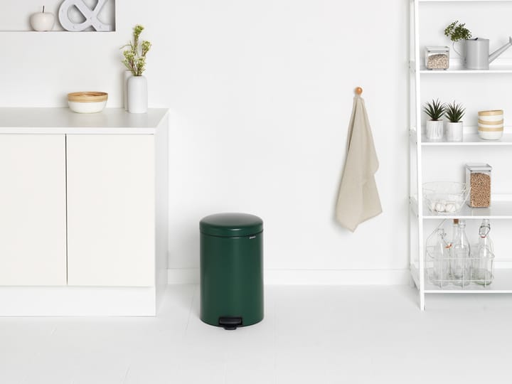 New Icon Treteimer 20 Liter, Pine green Brabantia