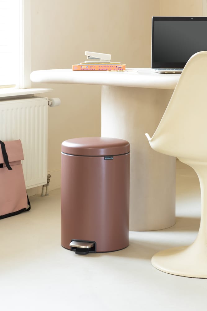 New Icon Treteimer 20 Liter, Satin Taupe Brabantia