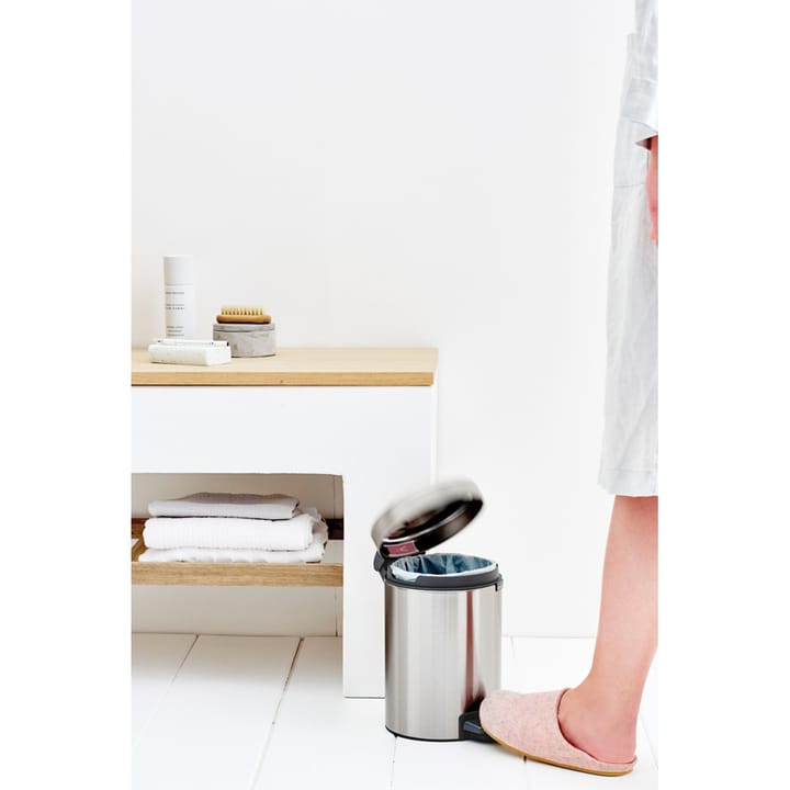 New Icon Treteimer 3 Liter, Matt steel fingerprint proof Brabantia