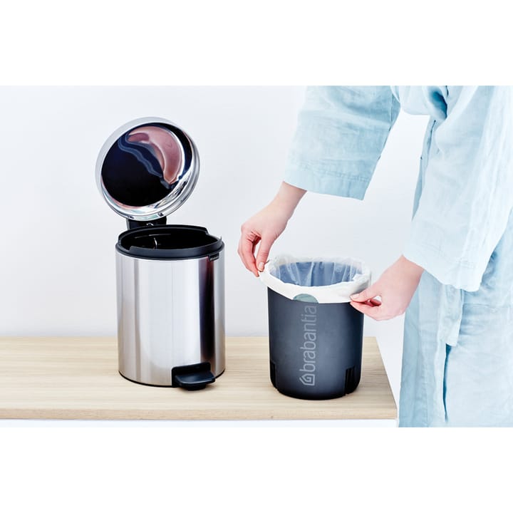 New Icon Treteimer 5 Liter, Matt steel fingerprint proof Brabantia