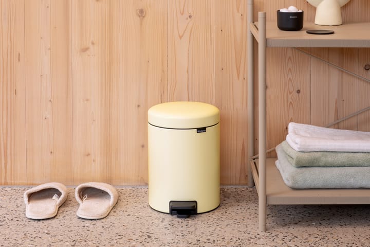 New Icon Treteimer 5 Liter, Mellow Yellow Brabantia