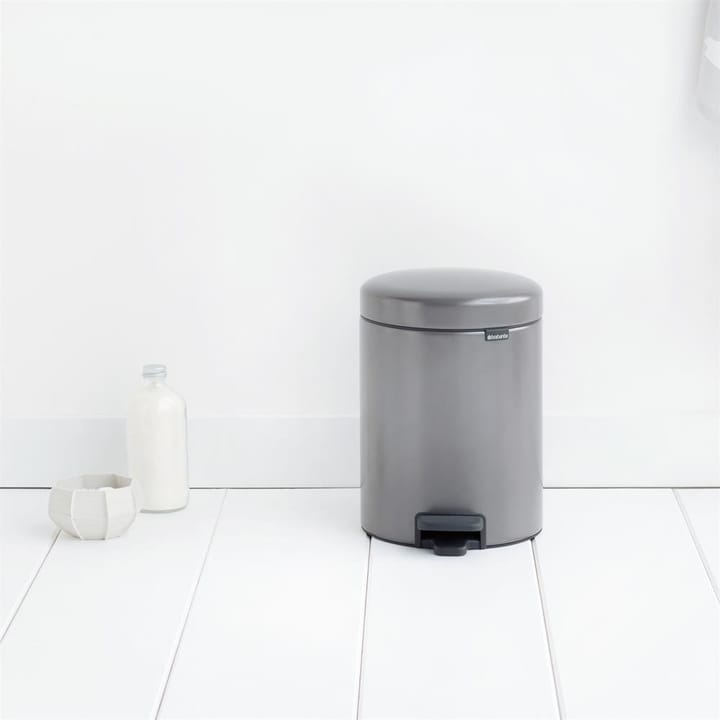 New Icon Treteimer 5 Liter, Platinum (grau) Brabantia