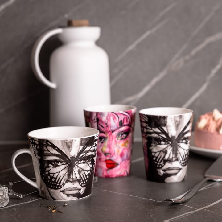 Golden Butterfly Tasse 35 cl, Black-white Carolina Gynning