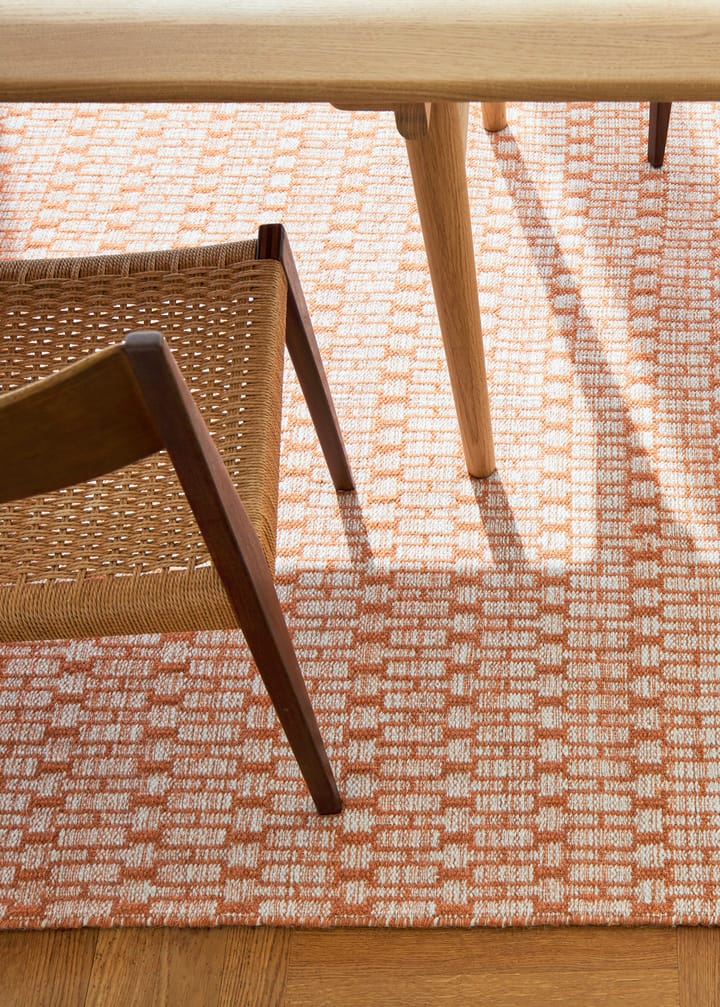 Mahi Teppich  200 x 300 cm, Off-White-Orange Chhatwal & Jonsson