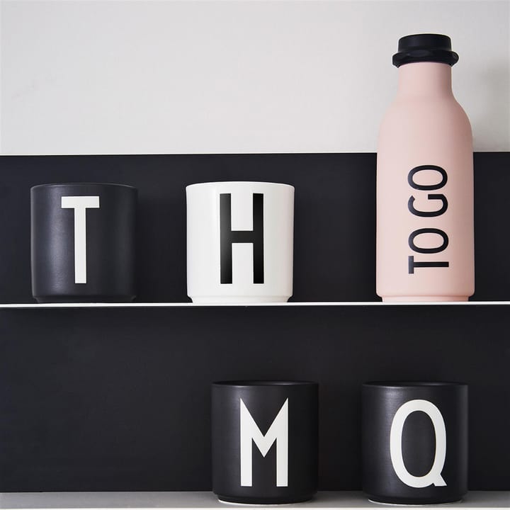 Design Letters Becher schwarz, K Design Letters