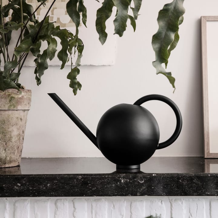 Orb Wasserkanne, Schwarz ferm LIVING