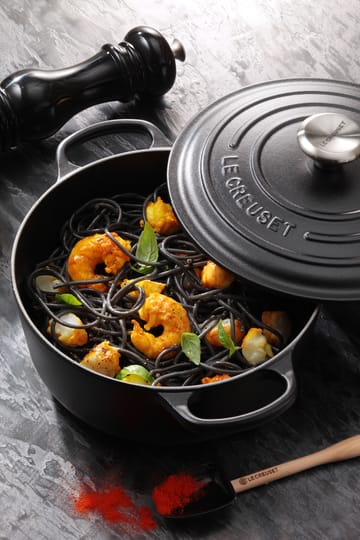 Le Creuset Signature runder Topf 6,7 l - Matte black - Le Creuset