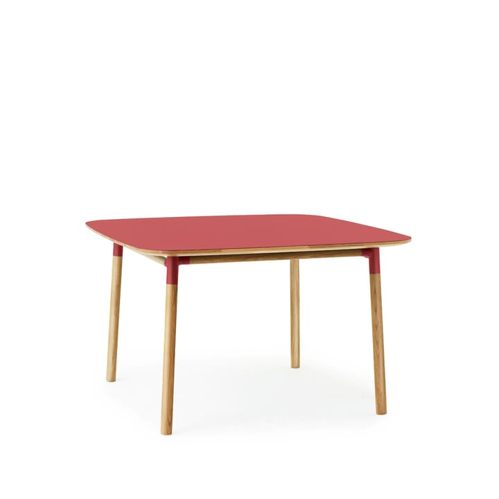 Form Esstisch 120 x 120cm - Red, Eichenholzbeine - Normann Copenhagen