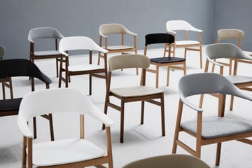 Herit Stuhl Eiche - Sand - Normann Copenhagen