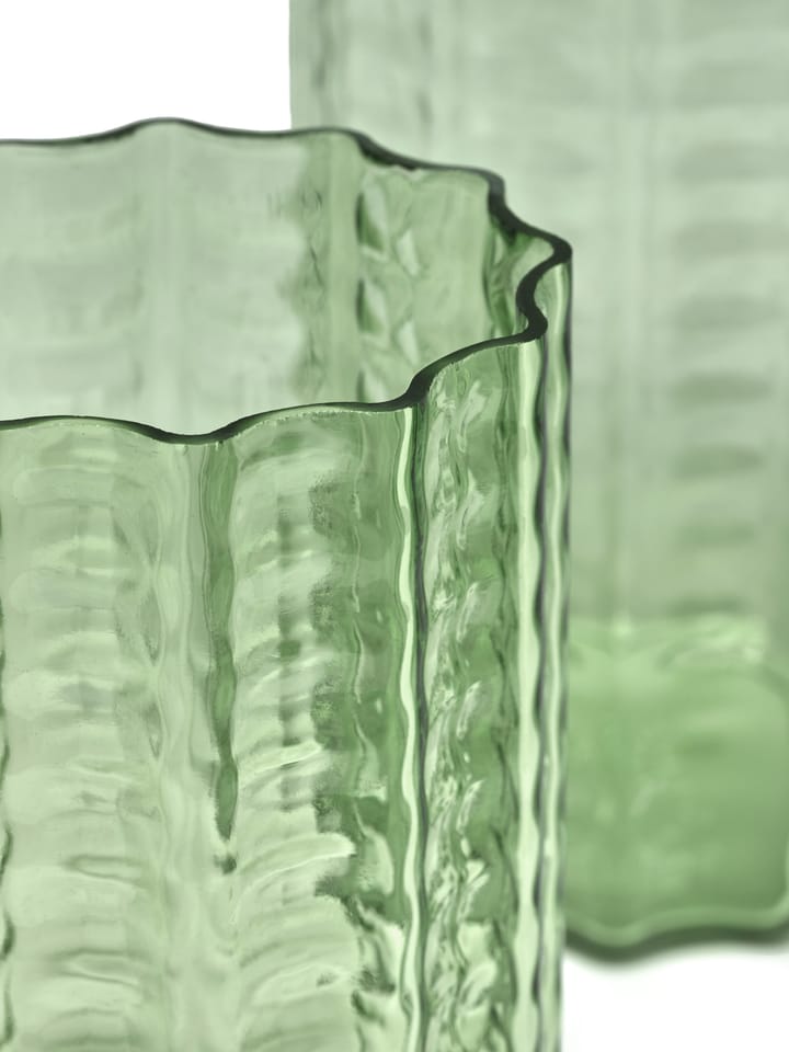 Waves 01 Vase 21 cm, Green-clear Serax